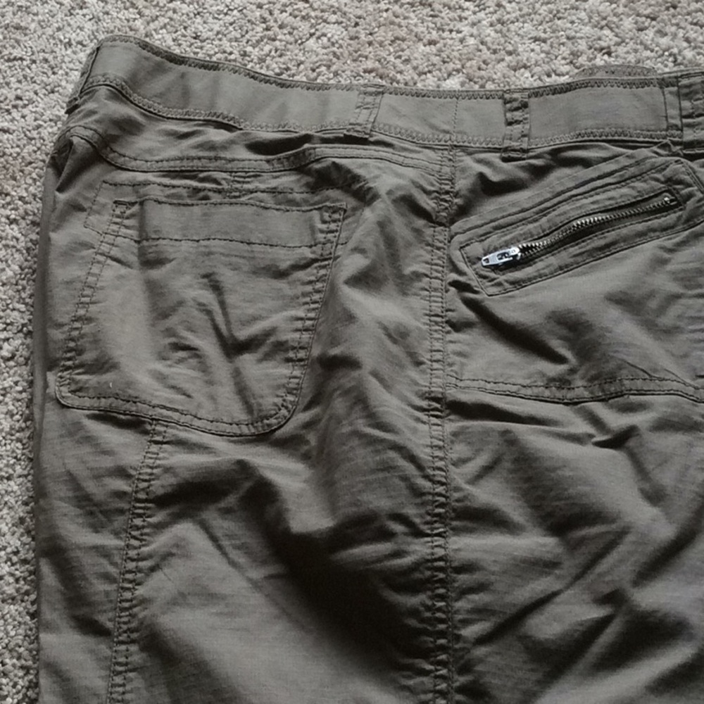 Crop pants